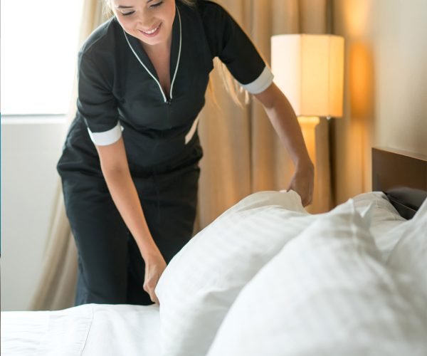 60" x 80" x 14" -Queen Fitted Stripe Sheets, T250, White -2dz Per Case 1 60" x 80" x 14" -Queen Fitted Stripe Sheets, T250, White -2dz Per Case