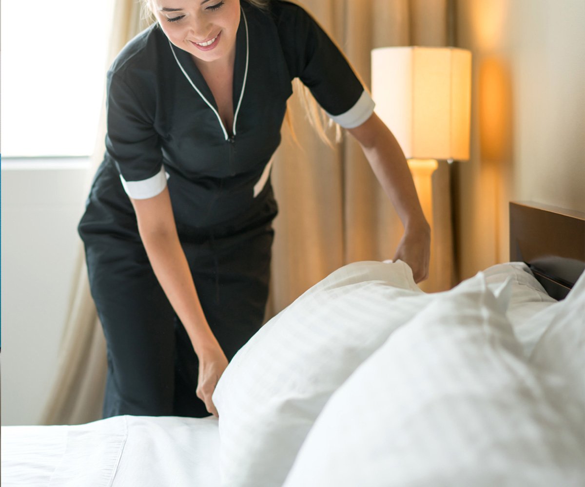 60" x 80" x 14" -Queen Fitted Stripe Sheets, T250, White -2dz Per Case